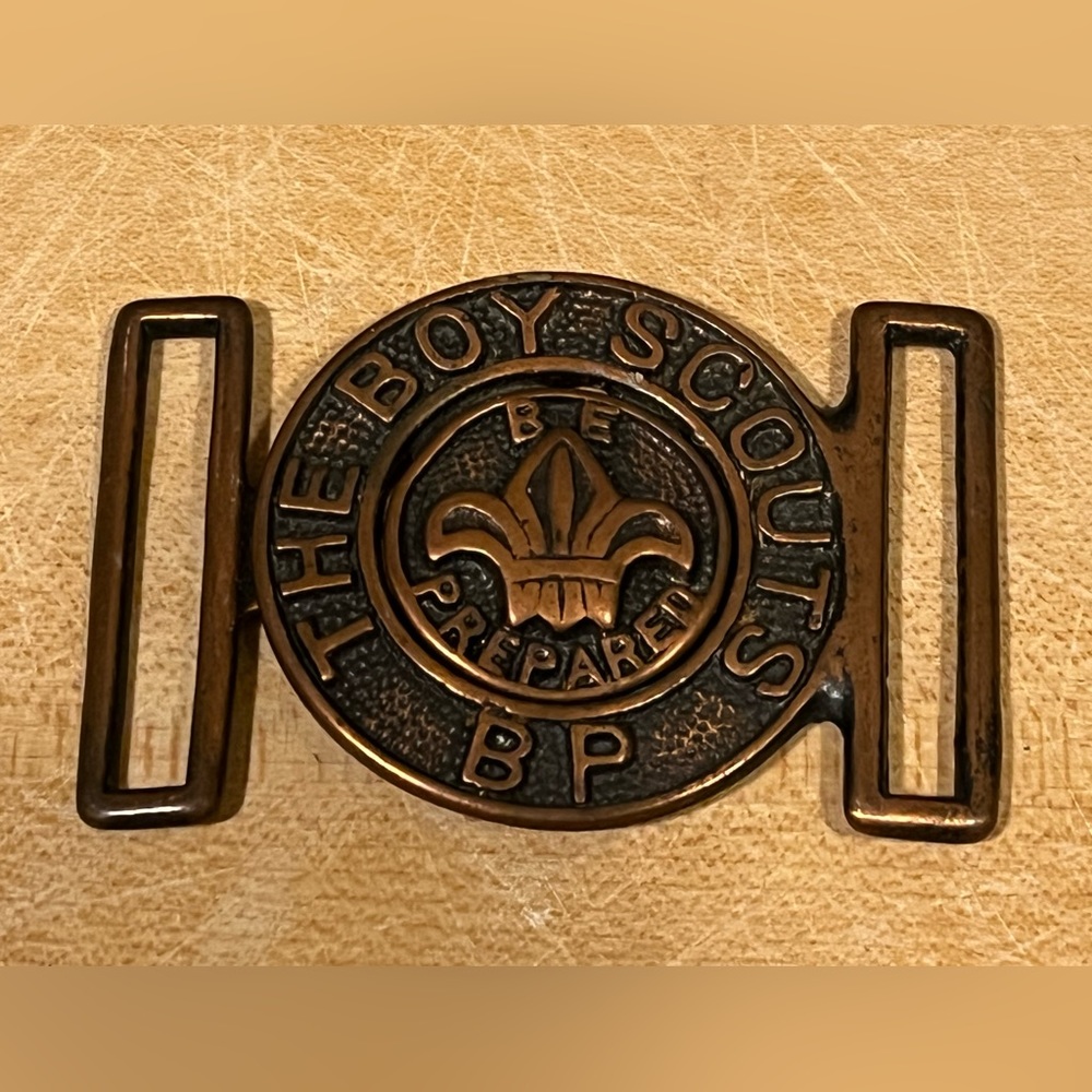 VINTAGE BOY SCOUTS OF AMERICA BELT BUCKLE.